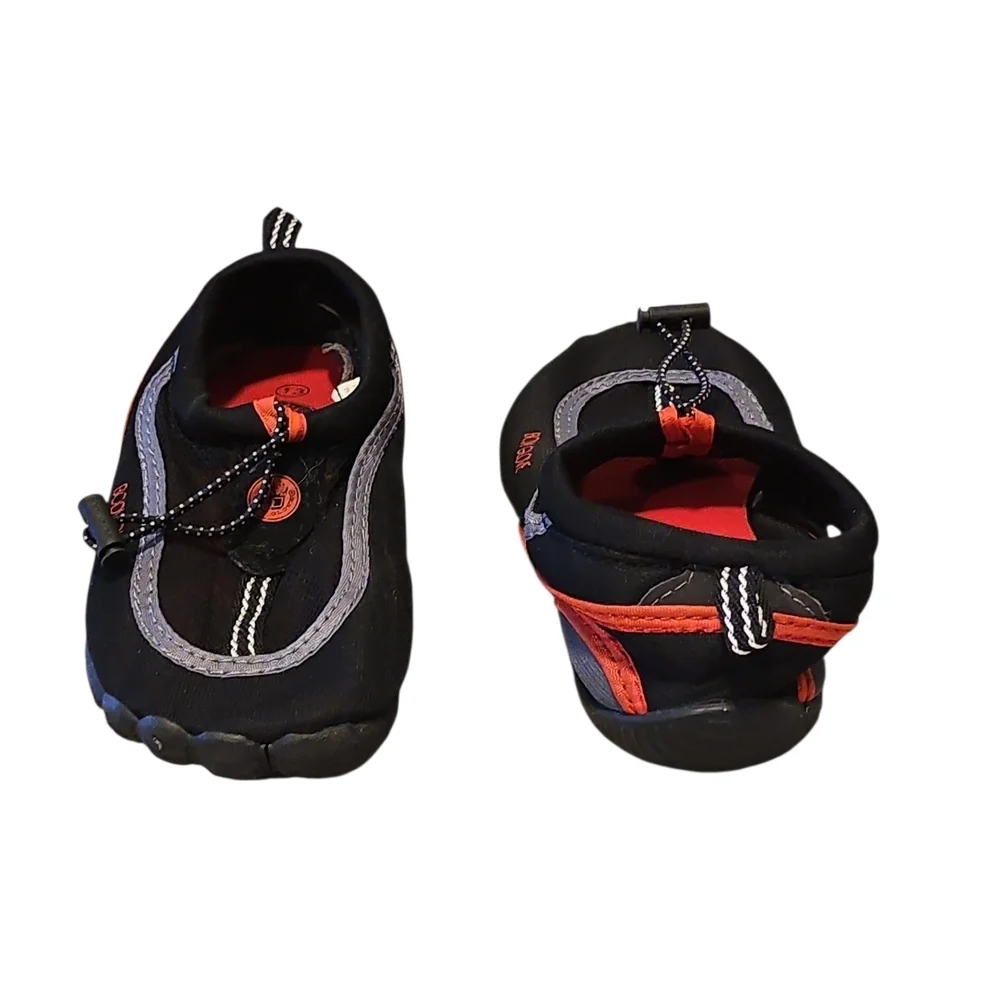 Body Glove Black/Red Water Shoes